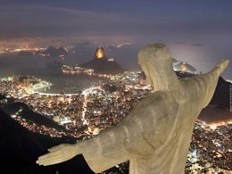 Cristo Redentor anoitecendo.jpg
